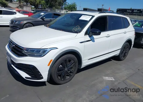 2022 Volkswagen Tiguan 2.0T Se R-Line Black из США, поврежденный, VIN 3VVCB7AX0NM124609